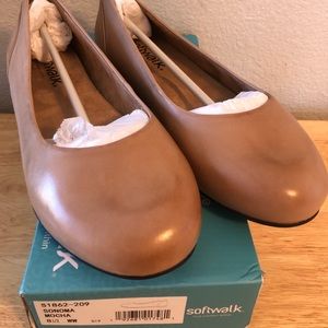 New SoftWalk Sonoma tan ballet flat,8.5 extra wide